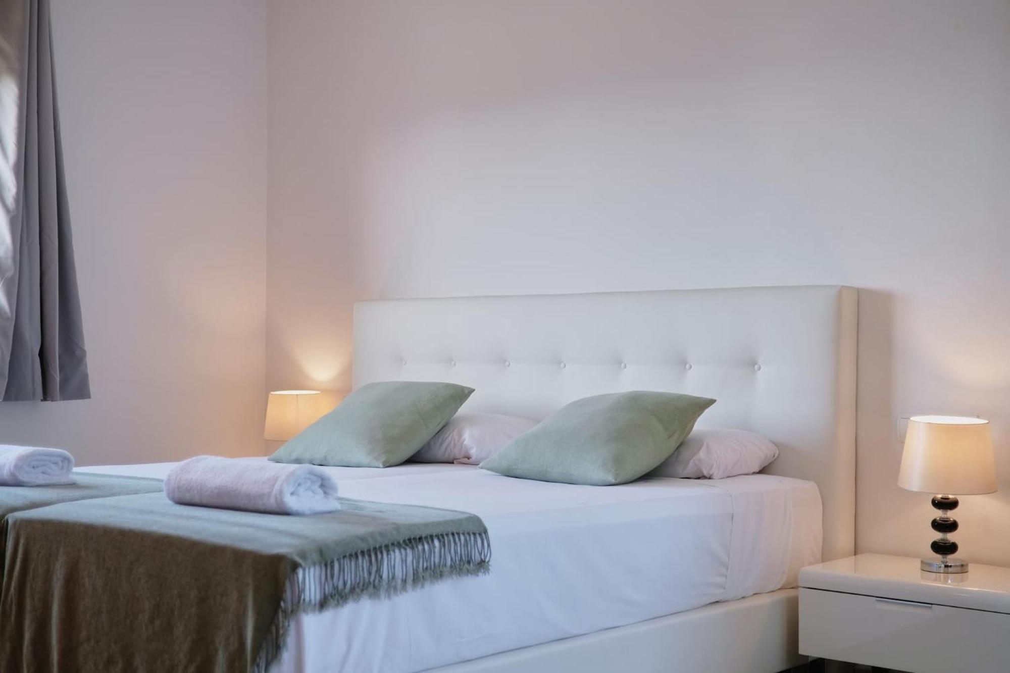Villa Romeo 2Km From Ibiza Town And 1Km From Talamanca Beach Santa Eularia des Riu Eksteriør bilde