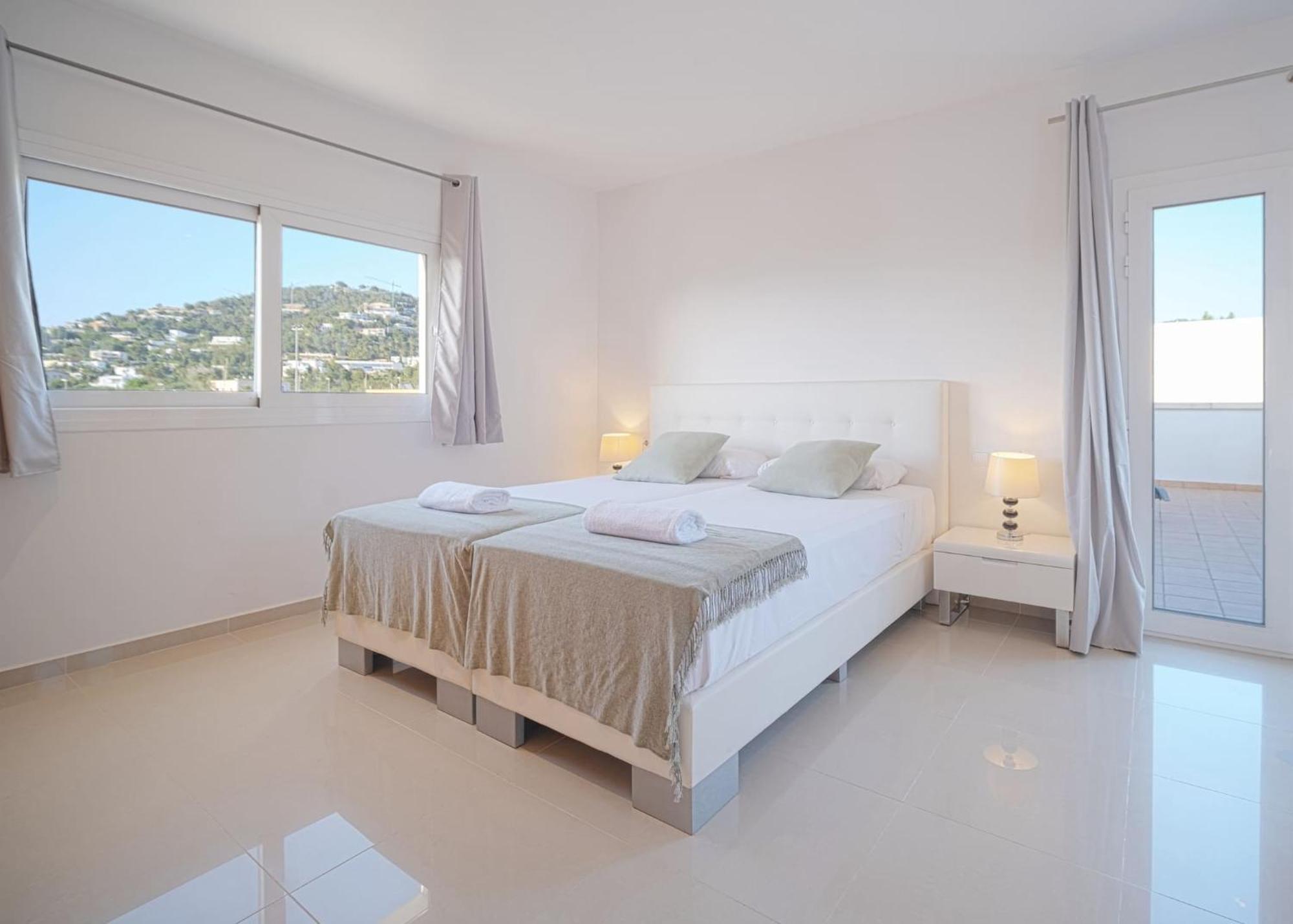 Villa Romeo 2Km From Ibiza Town And 1Km From Talamanca Beach Santa Eularia des Riu Eksteriør bilde