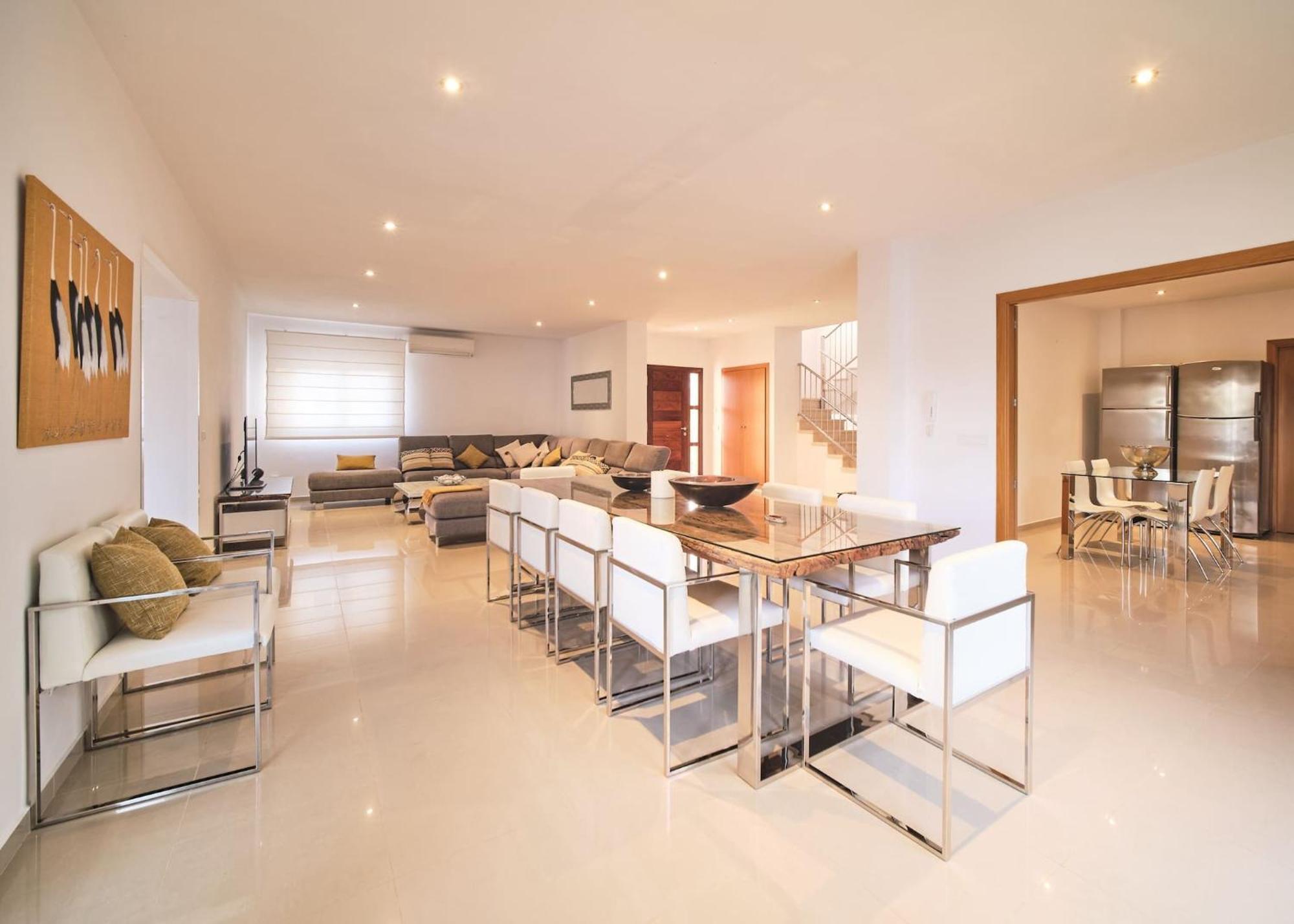 Villa Romeo 2Km From Ibiza Town And 1Km From Talamanca Beach Santa Eularia des Riu Eksteriør bilde