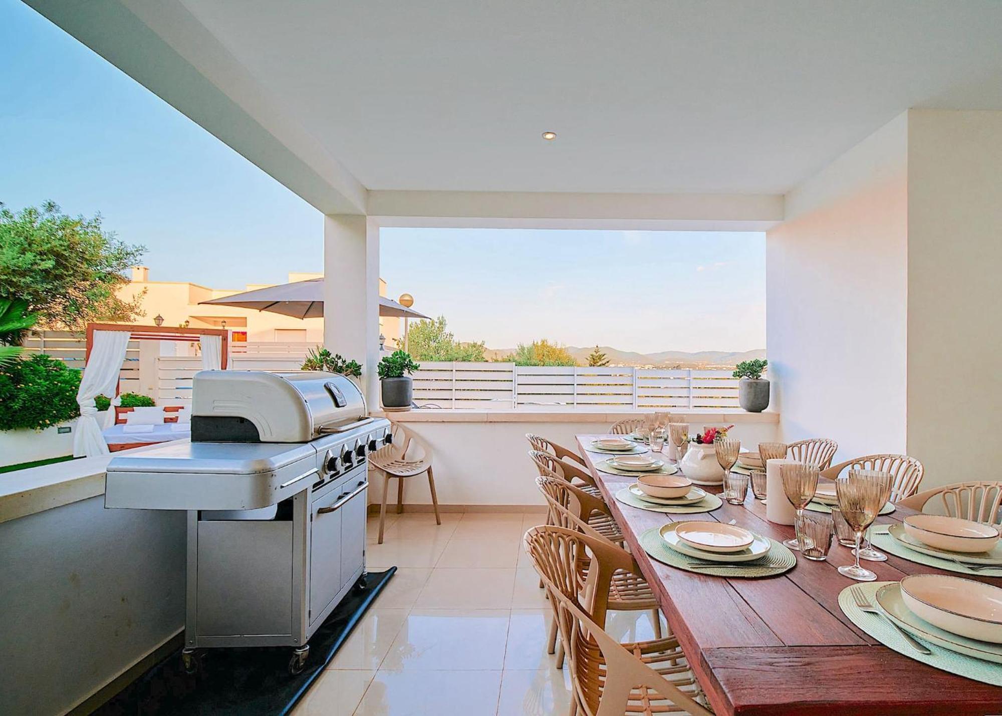 Villa Romeo 2Km From Ibiza Town And 1Km From Talamanca Beach Santa Eularia des Riu Eksteriør bilde
